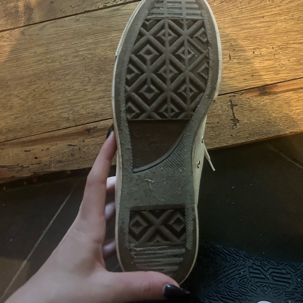 Platform Converse - image 2